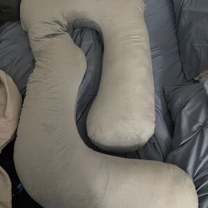 Gray U-Shaped Body Pregnancy Pillow